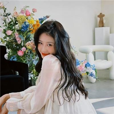 假扮情侣我竟是他的朱砂痣